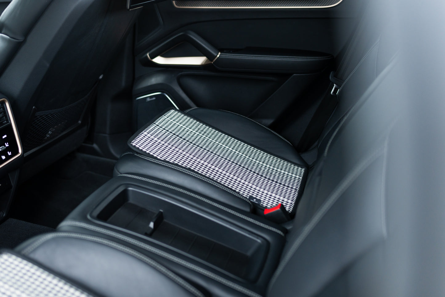 for Porsche rear seats - Pepita