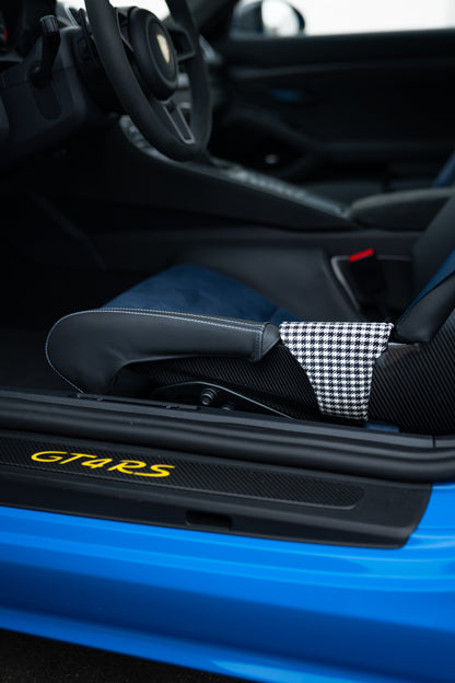 Leather with decorative stitching & Pepita for full bucket seats