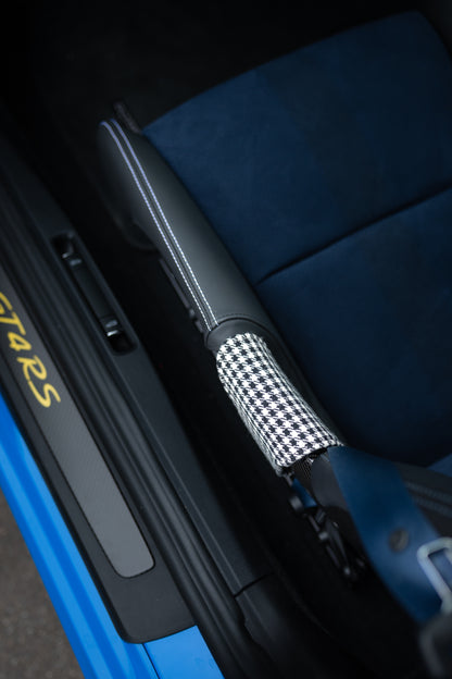 Leather with decorative stitching & Pepita for full bucket seats