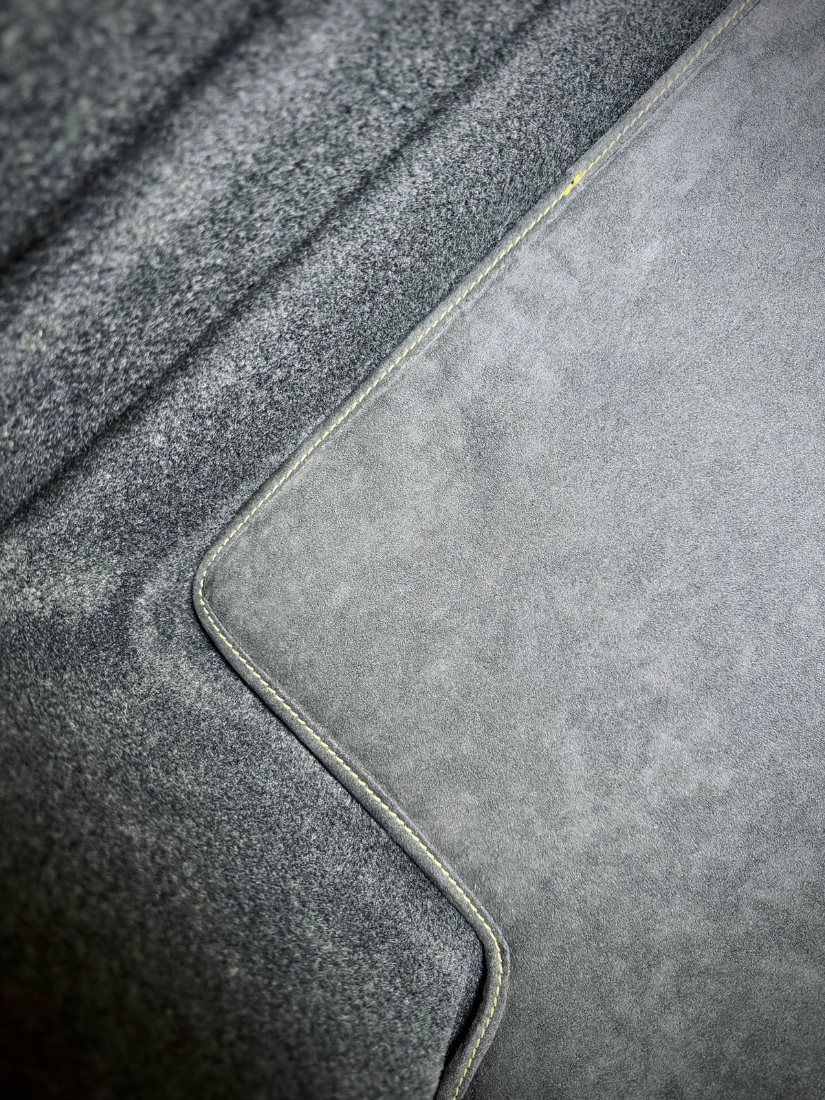 Alcantara® Kofferraummatte für Porsche 911, Boxster & Cayman - Project Pepita