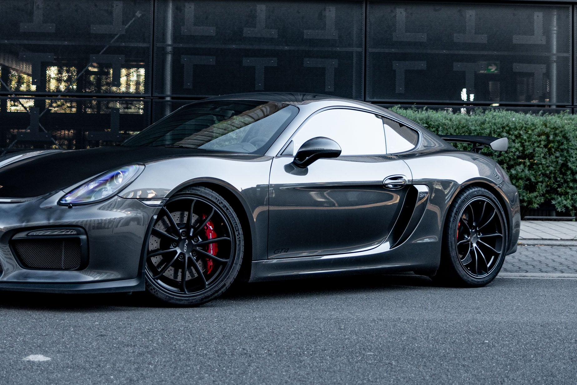 Porsche_GT4_981