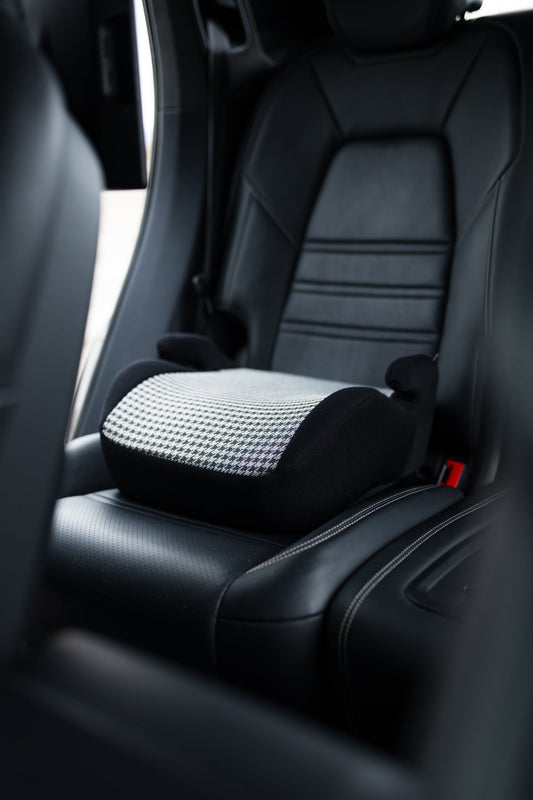 Hahnentritt Kindersitz für Porsche – anthrazit, silber - Project Pepita