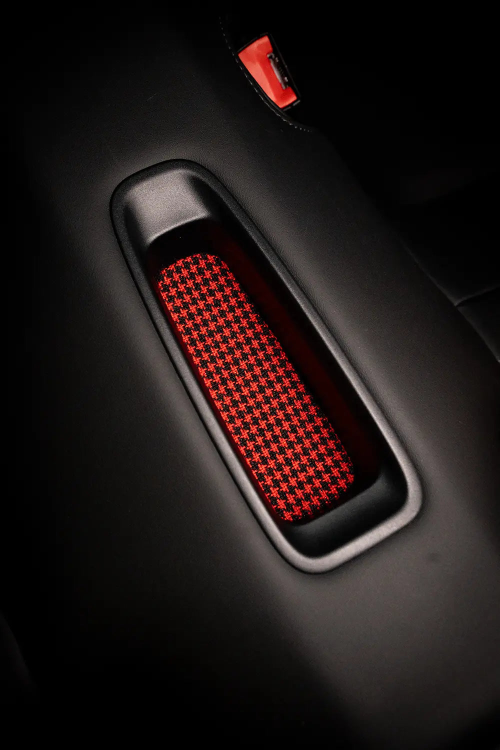 hahnentritt-schwarz-rot-inlay-911