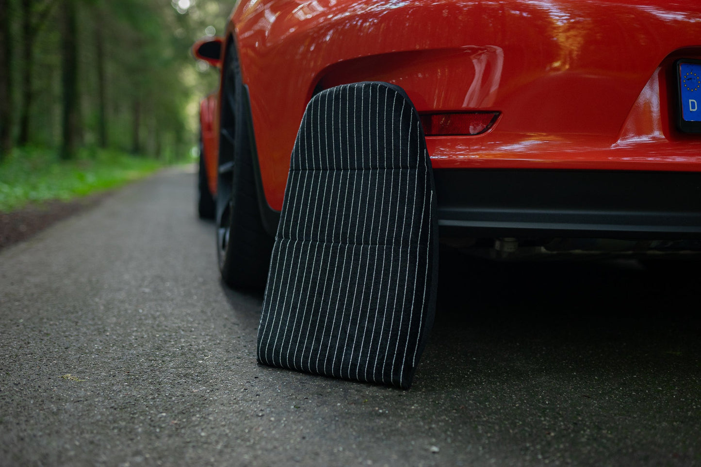 Nadelstreifen Inserts für Porsche Schalensitze – schwarz, weiß - Project Pepita