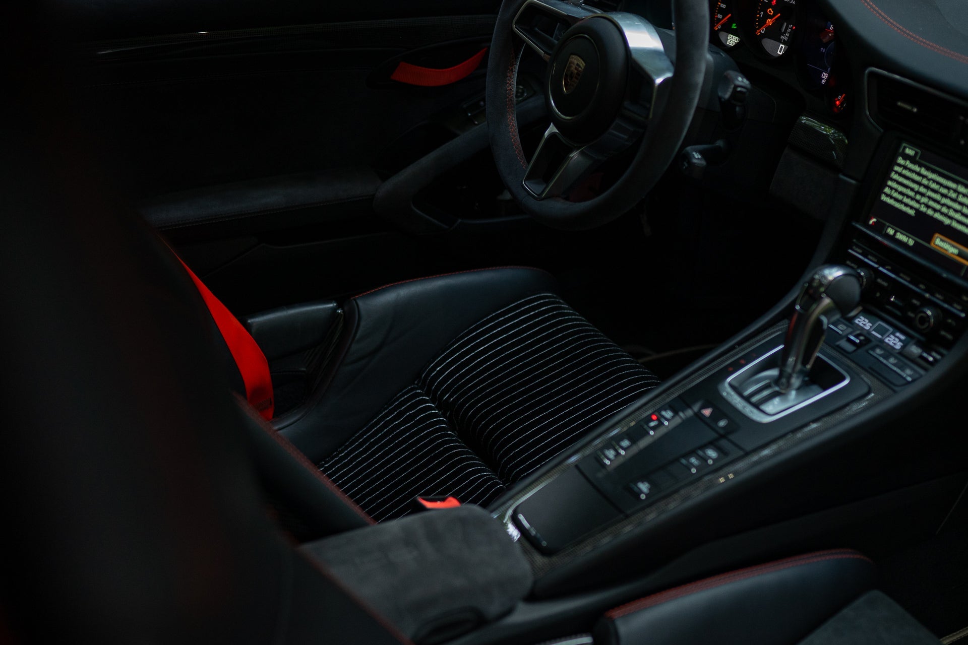 Nadelstreifen Inserts für Porsche Schalensitze – schwarz, weiß - Project Pepita