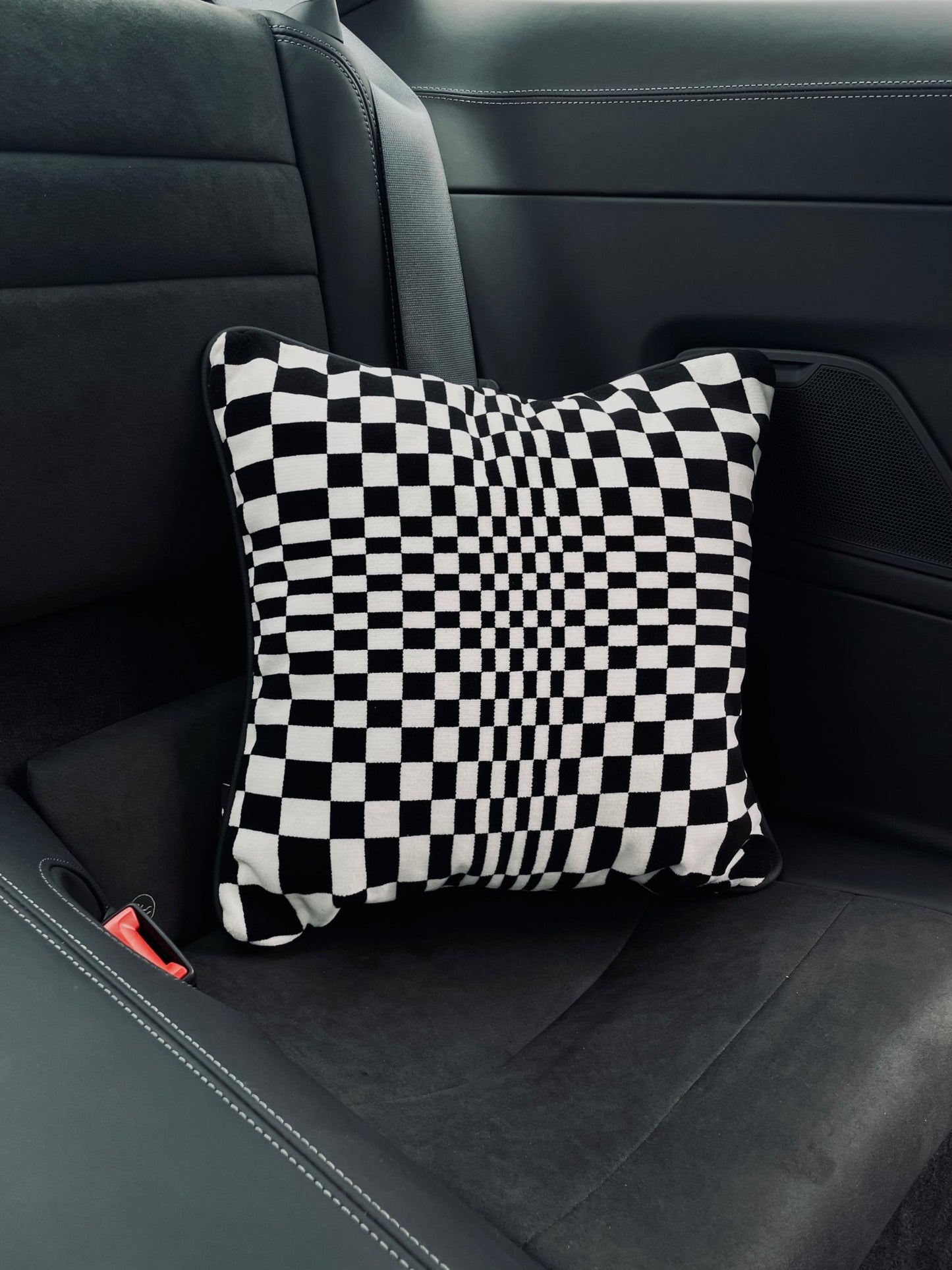 Pascha Kissen für Porsche – schwarz, weiß - Project Pepita