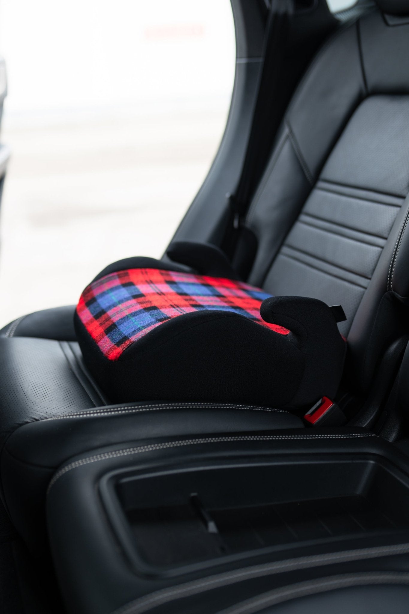 Schottenkaro Kindersitz für Porsche – rot - Project Pepita