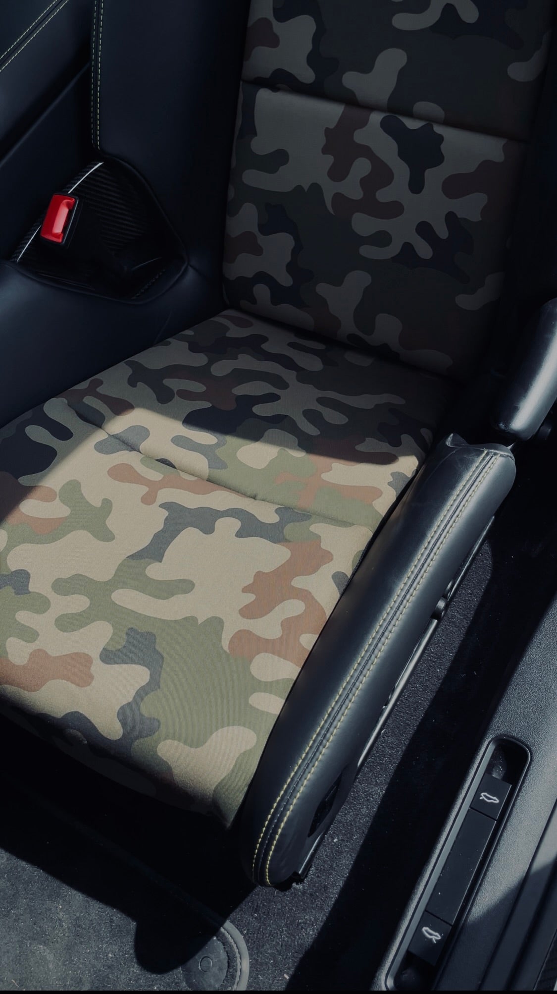 Sitz mit Camouflagemuster